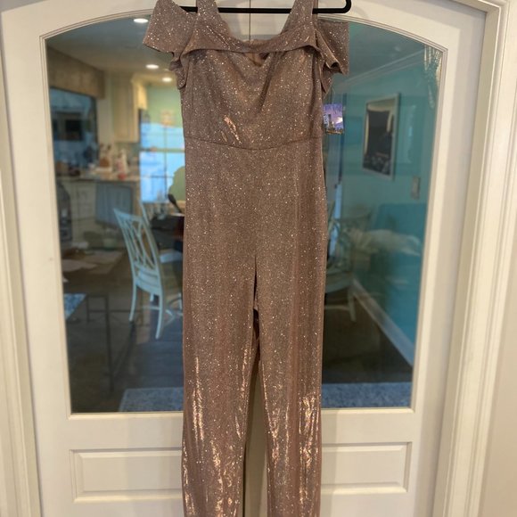Shimmer jumpsuit - shine for New Year's Eve, Holiday and Wedding celebrations - Picture 13 of 14